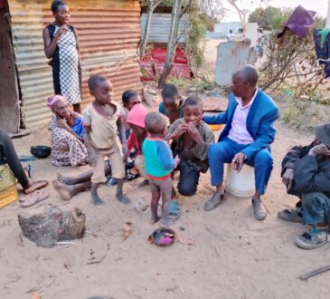 AMAP comunidades vulneráveis na província do Moxico município do Luena, no bairro alto-campo no dia 11 de junho de 2025 no quadro da sua responsabilidade social com os seus asociados, se inteirar das suas dificuldades e necessidades diárias.